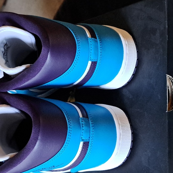 Size 10 Mens Jordan 1 Mid Hornets 2018 NWT - Picture 3 of 10
